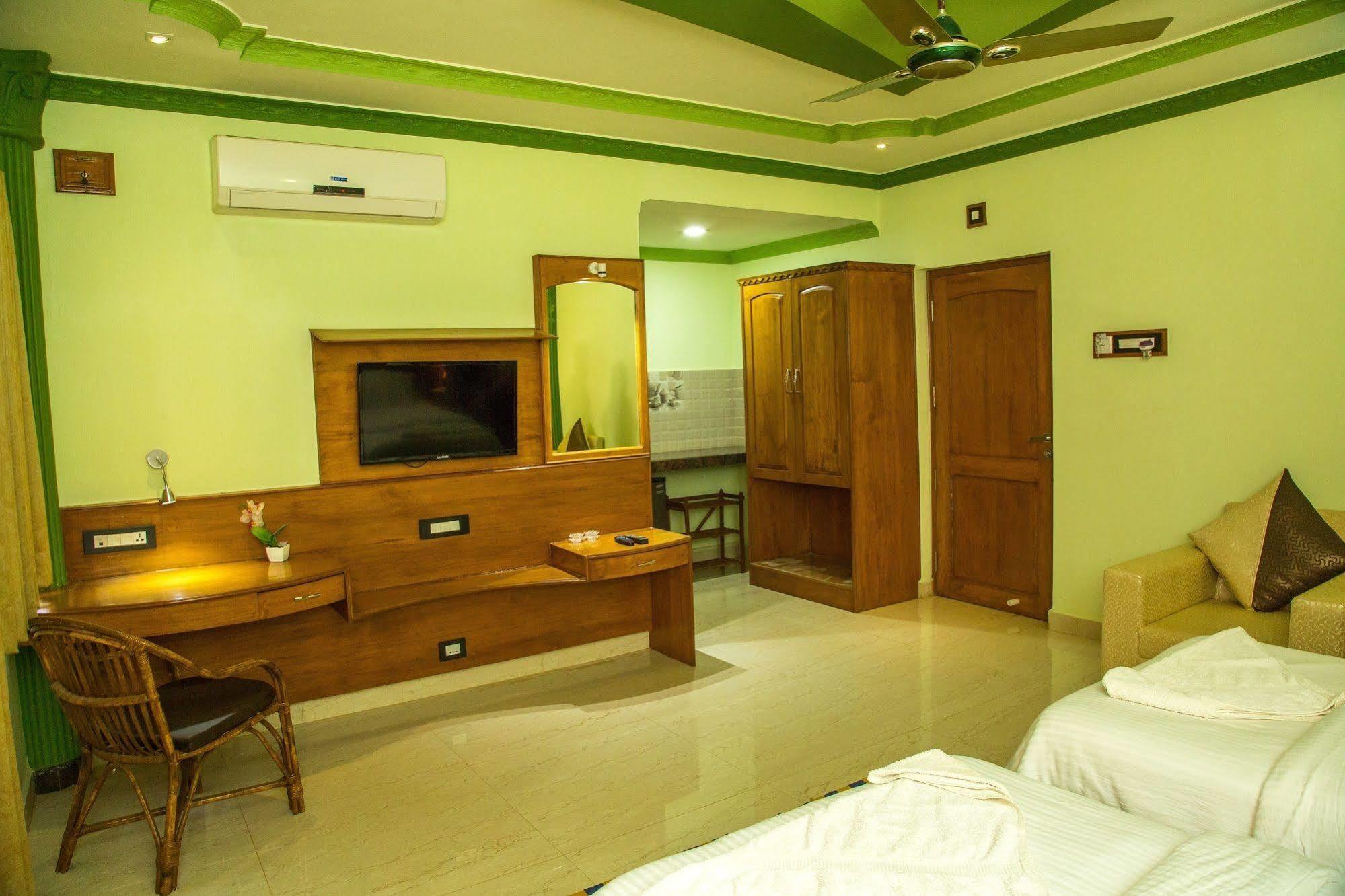 Sea View Resort 3*